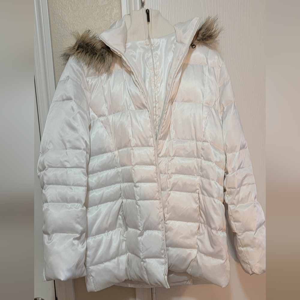 STYLE & CO WHITE PUFFER JACKET